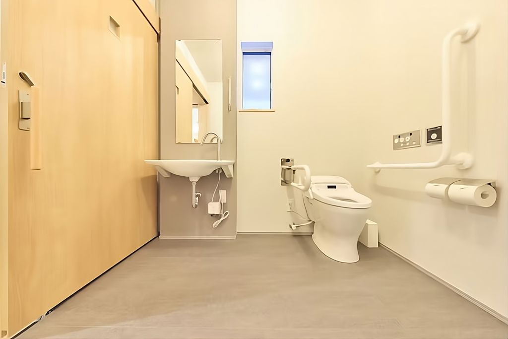 バリアフリー対応の客室バスルームと洗面台